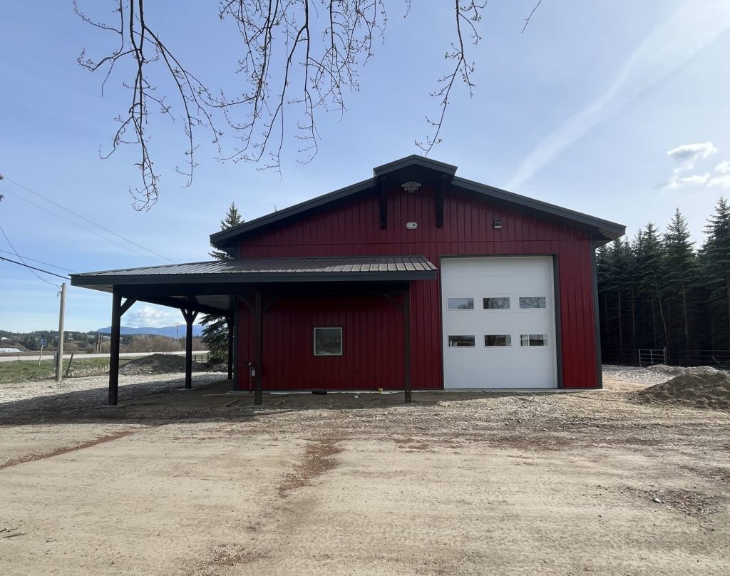 A Dark Red post-frame lifestyle & hobby shop