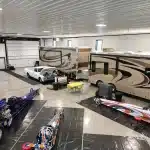 A post-frame lifestyle & hobby shop