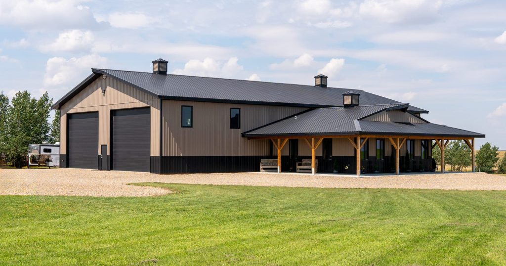 A post-frame lifestyle & hobby shop