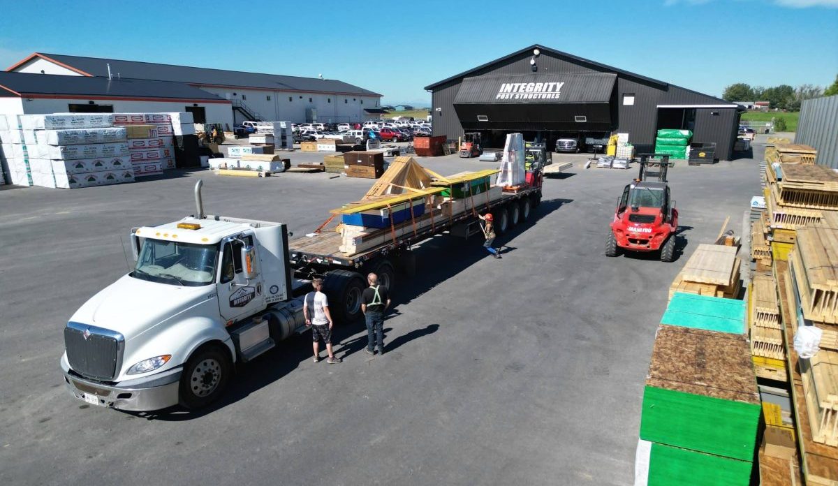 Safe Handling & Logistics at Integrity Building Products